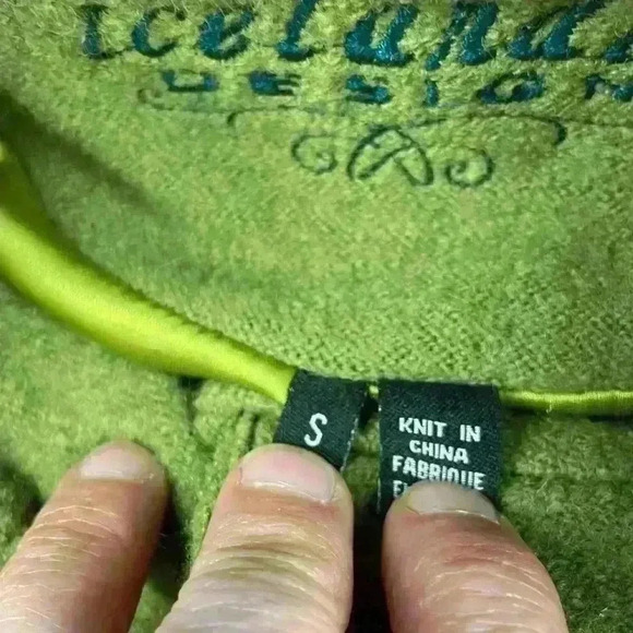 Icelandic Designs women’s size small wool short button up lined jacket pockets - Picture 3 of 9